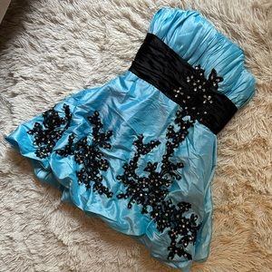 UNKNOWN Fluffy Dress